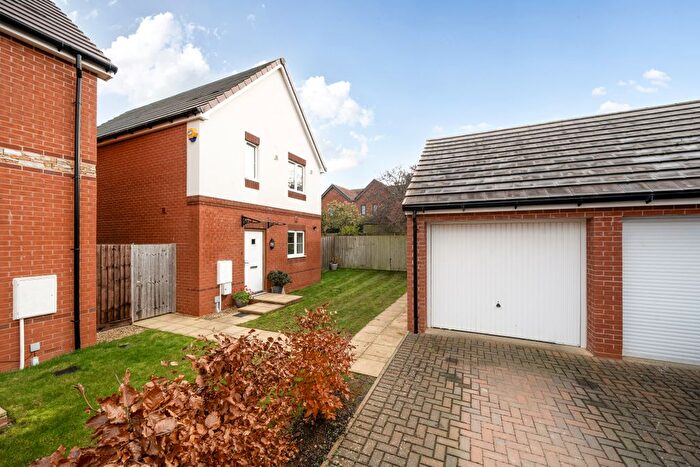 3 Bedroom Detached House For Sale In Ceres Road, Swindon, SN26