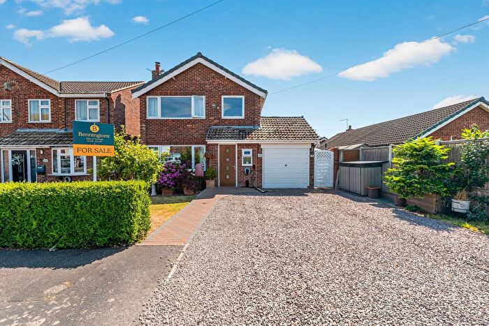 3 Bedroom Detached House For Sale In Burgin Close, Foston, Grantham, Lincolnshire, NG32