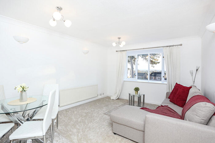 1 Bedroom Flat For Sale In Widmore Road, Bromley, BR1