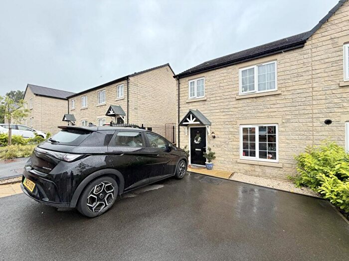 3 Bedroom Semi-Detached House For Sale In Ramble Crescent, Micklefield, Leeds, LS25