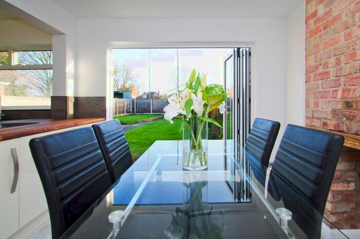 3 Bedroom House To Rent In Haddon Cres Beeston, NG9