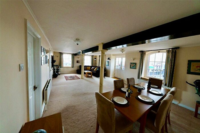 4 Bedroom Apartment For Sale In Town Quay, Southampton, SO14