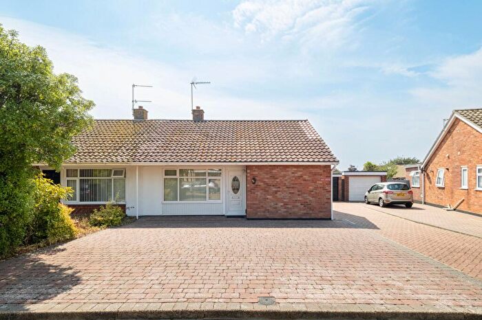 2 Bedroom Semi-Detached Bungalow For Sale In Homefield Avenue, Lowestoft, NR33