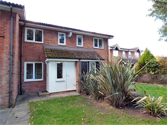 1 Bedroom House To Rent In Chiltern Avenue, Farnborough, Hampshire, GU14
