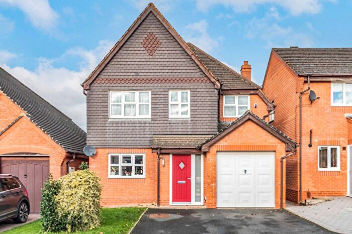 4 Bedroom Detached House For Sale In The Meadows, Catshill, Bromsgrove, Worcestershire, B61