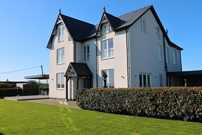 6 Bedroom Detached House For Sale In Abersoch, Pwllheli, LL53