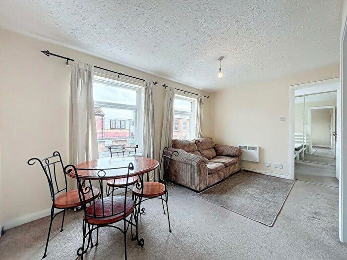 1 Bedroom Apartment To Rent In Treherbert Street, Cardiff, CF24