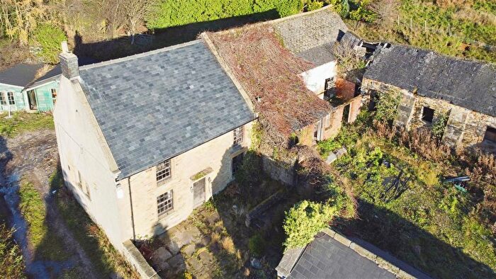 3 Bedroom Character Property For Sale In School Lane, Hassop, Bakewell, DE45