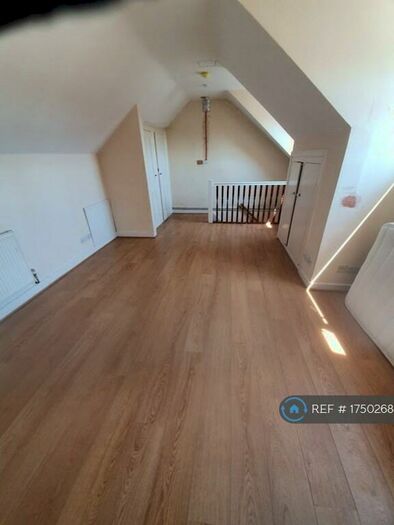 1 Bedroom Flat To Rent In High Street, Ingatestone, CM4