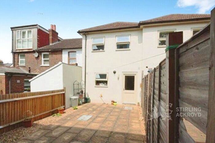 2 Bedroom Terraced House To Rent In Drummond Road, Guildford, GU1
