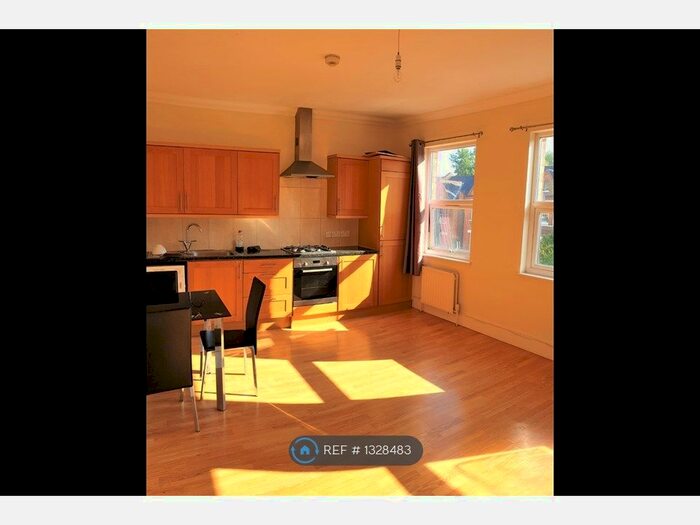 1 Bedroom Flat To Rent In Gipsy Road, Norwood SE27