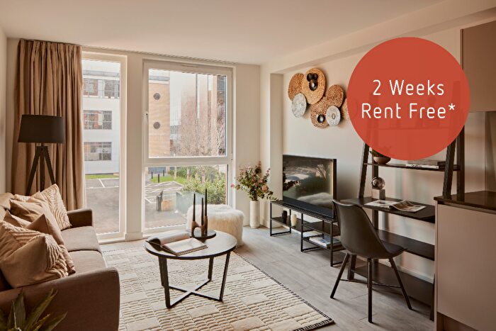 2 Bedroom Flat To Rent In Dumballs Road, Cardiff(City), CF10