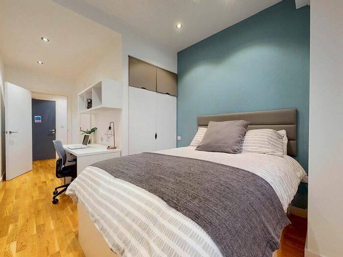 2 Bedroom Flat To Rent In Apt, Q Two Residence #, LS1