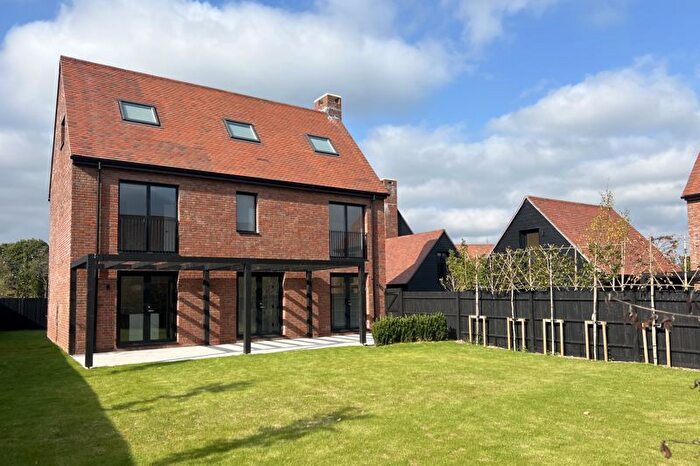 5 Bedroom Detached House For Sale In Horsham Road, Alfold, Cranleigh, GU6