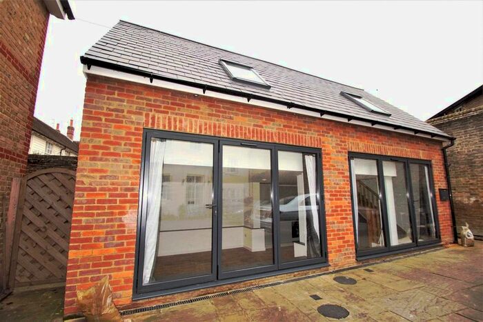 1 Bedroom Detached House To Rent In Castle House Mews, 17 Castle Street SG14