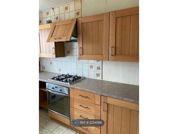 2 Bedroom Flat To Rent In Cannon Park, Coventry, CV4