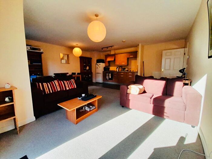 1 Bedroom Flat For Sale In Hampden Gardens, Cambridge, CB1