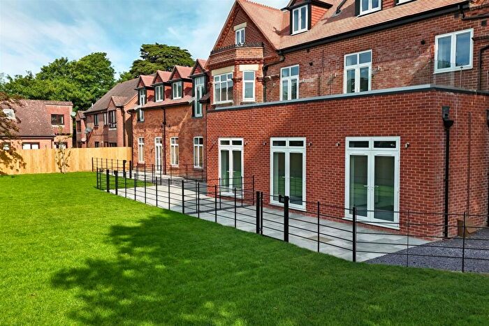 2 Bedroom Apartment To Rent In Belle Vue Road, Bournemouth, BH6