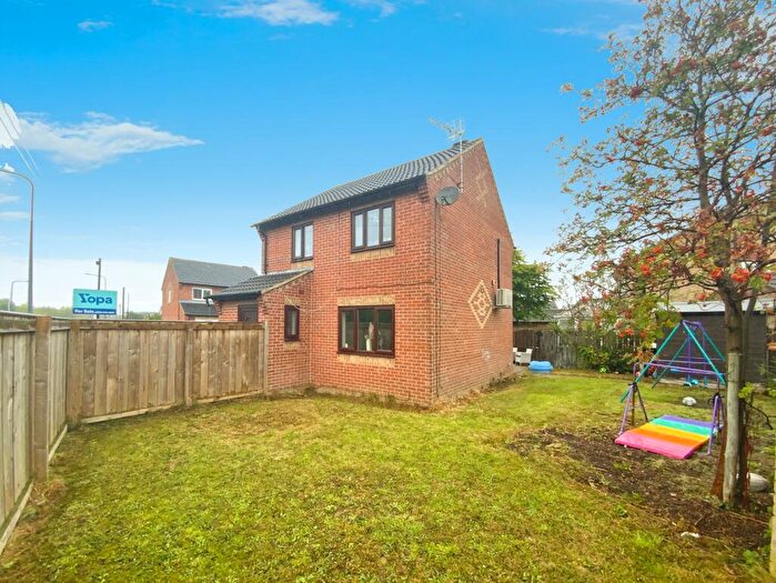 3 Bedroom Detached House For Sale In Langley Park, Kingswood, Hull, HU7