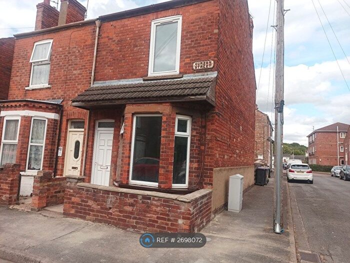 3 Bedroom Semi Detached House To Rent In Curzon Street, Gainsborough, DN21