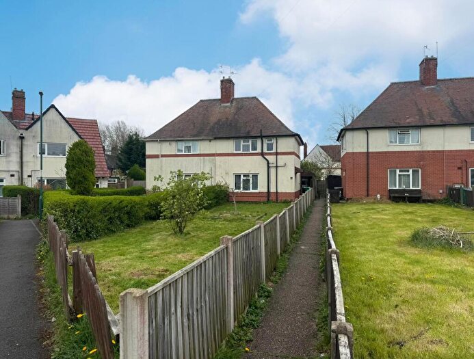 3 Bedroom Semi-Detached House For Sale In Woodley Square, Nottingham, Nottinghamshire, NG6