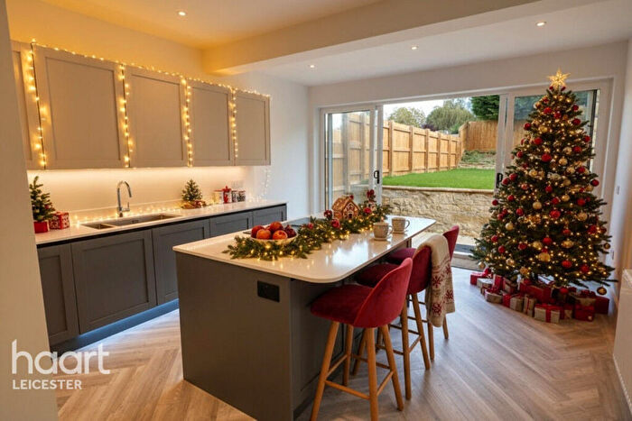 3 Bedroom Character Property For Sale In The Hill, Market Harborough, LE16