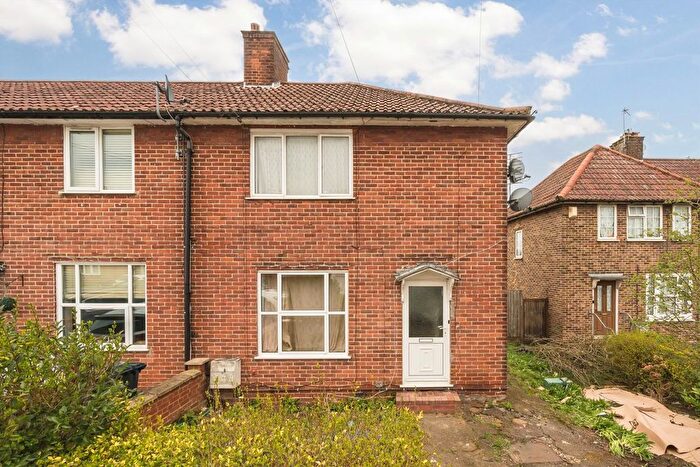 3 Bedroom Property For Sale In Westcott Crescent, Hanwell, W7