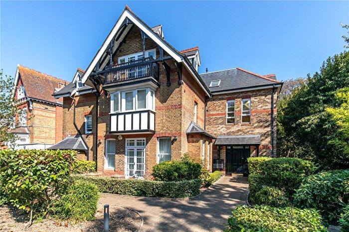 1 Bedroom Flat For Sale In North Common Road, London, W5