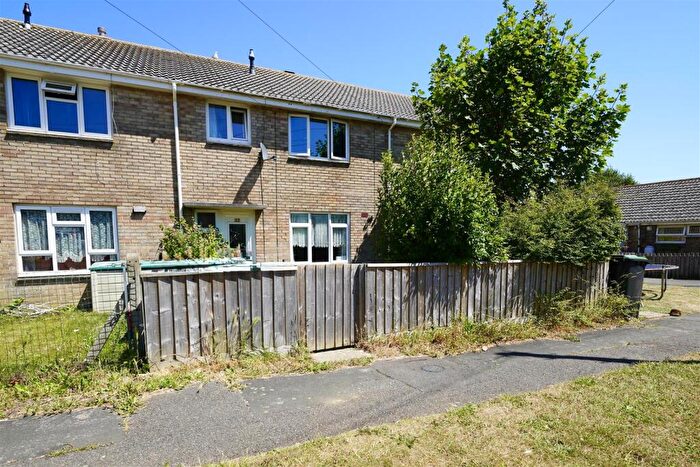 3 Bedroom Terraced House For Sale In Geelong Close, Weymouth, DT3