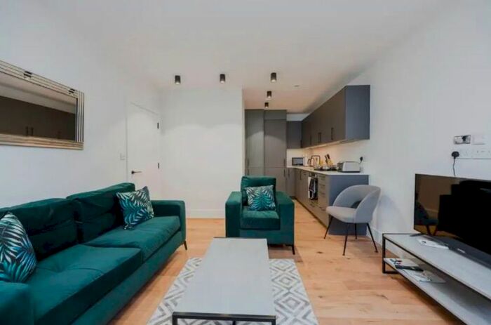 2 Bedroom Flat To Rent In Warple Way, London, W3