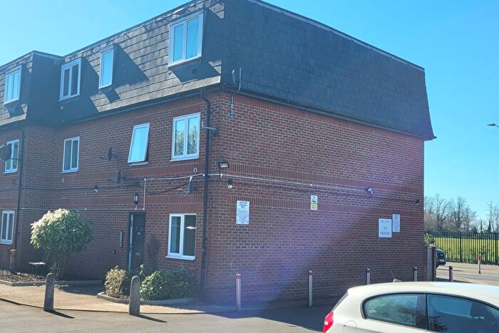 1 Bedroom Flat For Sale In Ibotson Court, Poyle Road, Colnbrook, SL3