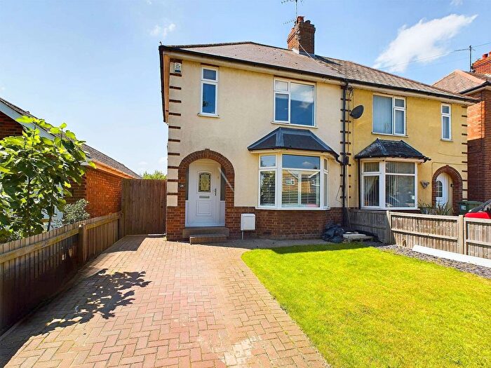 3 Bedroom Semi-Detached House For Sale In Windsor Road, Yaxley, Peterborough, PE7