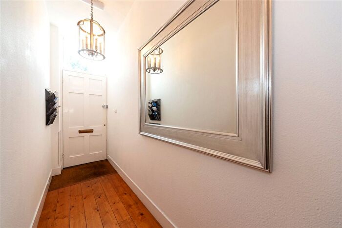 2 Bedroom Flat To Rent In St Margarets Road, St Margarets, TW1