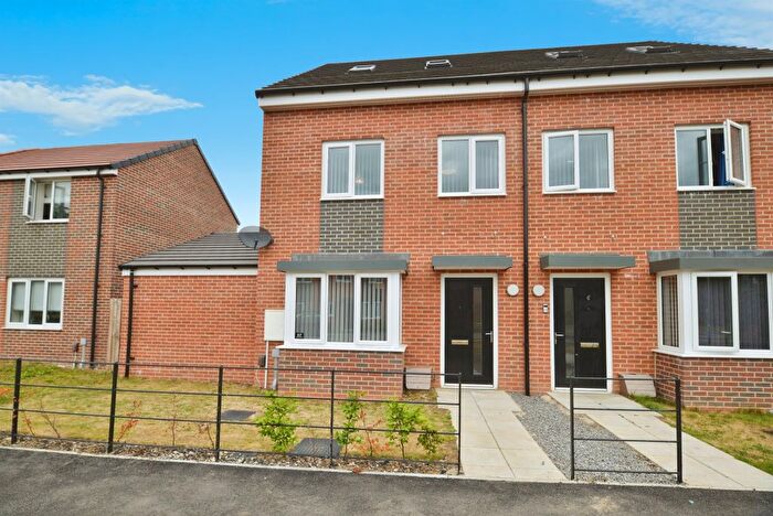 4 Bedroom Semi-Detached House For Sale In Oakby Walk, Stockton-On-Tees, TS18