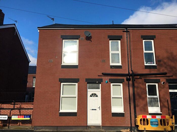 1 Bedroom End Of Terrace House To Rent In Recreation Place, Leeds, LS11
