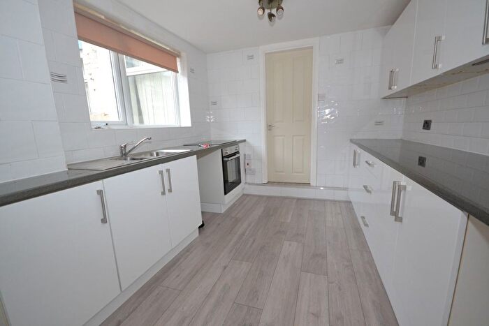 3 Bedroom Terraced House To Rent In Estcourt Street, Hull, HU9