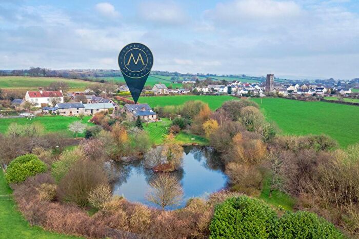 5 Bedroom Detached House For Sale In Pound Barn, West Buckland, EX32