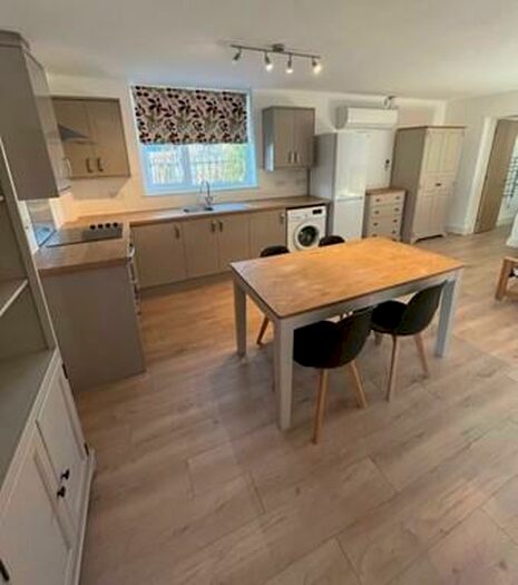 Flat To Rent In Flat, Peterborough, PE1