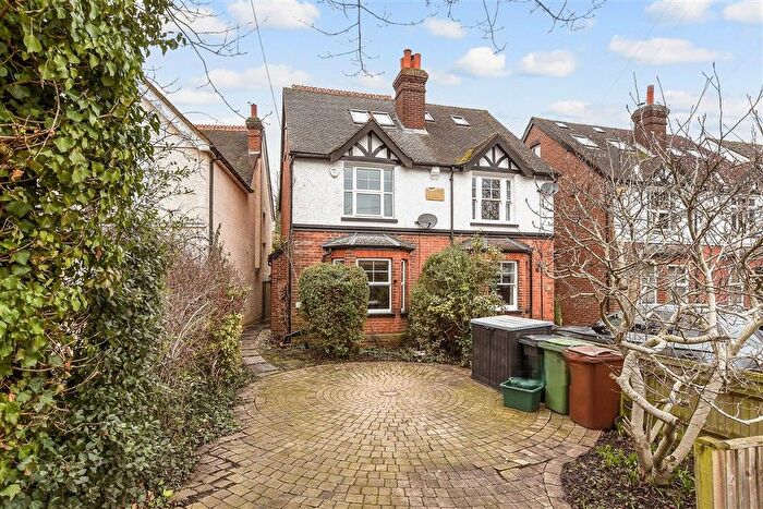 3 Bedroom Semi Detached House For Sale In Pound Lane, Epsom, Surrey, KT19