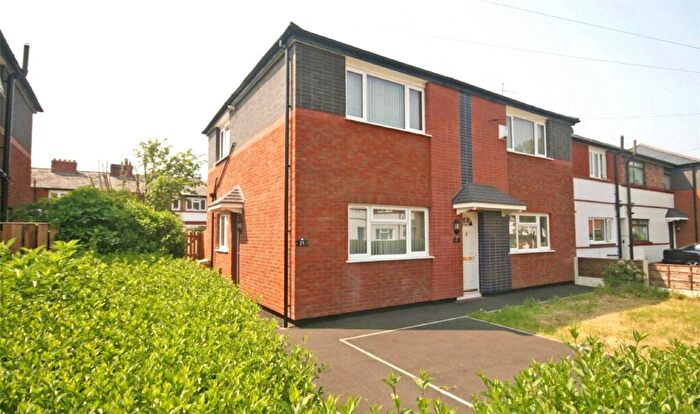 2 Bedroom Apartment To Rent In Thurlwood Avenue, Withington, Manchester, M20