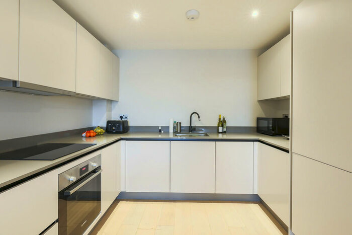 1 Bedroom Apartment To Rent In Tottenham Lane, Crouch End, London, N8