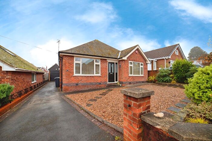 2 Bedroom Detached Bungalow To Rent In Garnett Avenue, Heanor, DE75