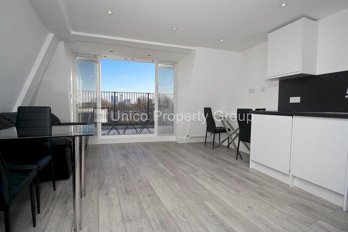 1 Bedroom Flat To Rent In Ford Road, London, E3