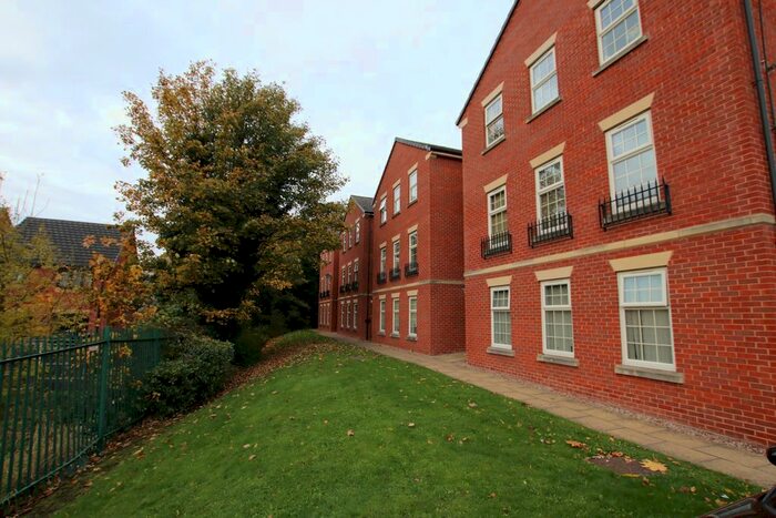 2 Bedroom Flat To Rent In Langmere Close, Barnsley S70