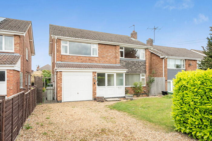4 Bedroom Detached House For Sale In Welland Way, Oakham, LE15