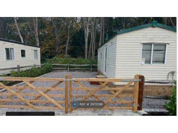 2 Bedroom Mobile/park Home To Rent In Buckingham Road, Brackley, NN13