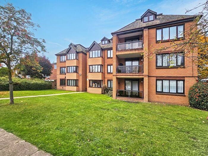 2 Bedroom Apartment To Rent In A Coombe Lane West, Kingston Upon Thames, KT2