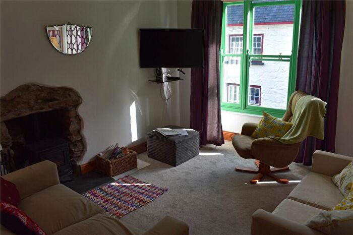 2 Bedroom Detached House For Sale In East Street, Newport, Pembrokeshire, SA42
