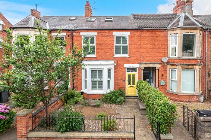 4 Bedroom Terraced House For Sale In Harrowby Road, Grantham, Lincolnshire, NG31