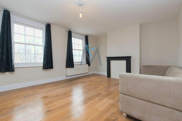 3 Bedroom Flat To Rent In Grosvenor Park Road, Walthamstow, London E17